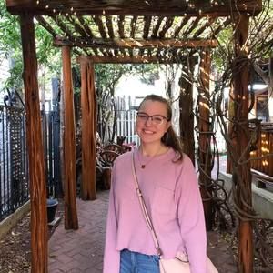 Meet your Posher, Monica